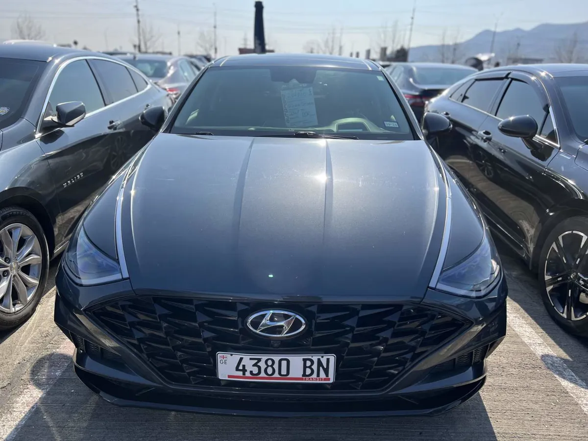 Hyundai Sonata - фото 1