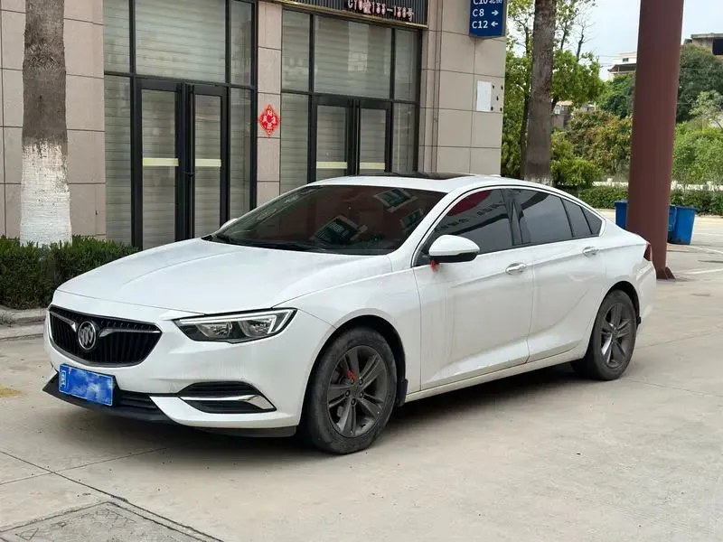 Buick Regal - фото 1