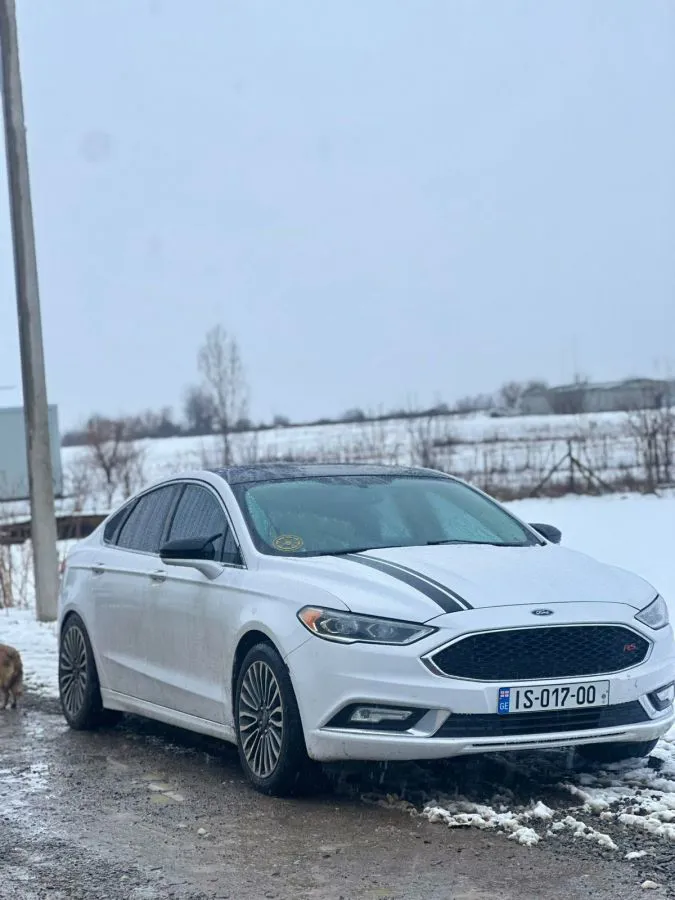 Ford Fusion - фото 1