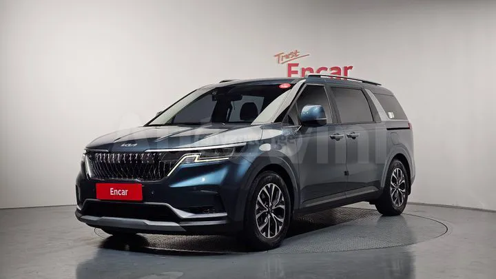 Kia Sedona - фото 1