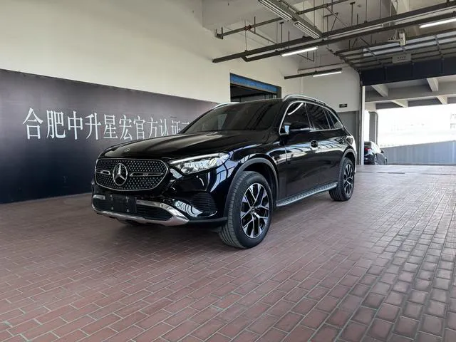 Mercedes-Benz GLC - фото 1