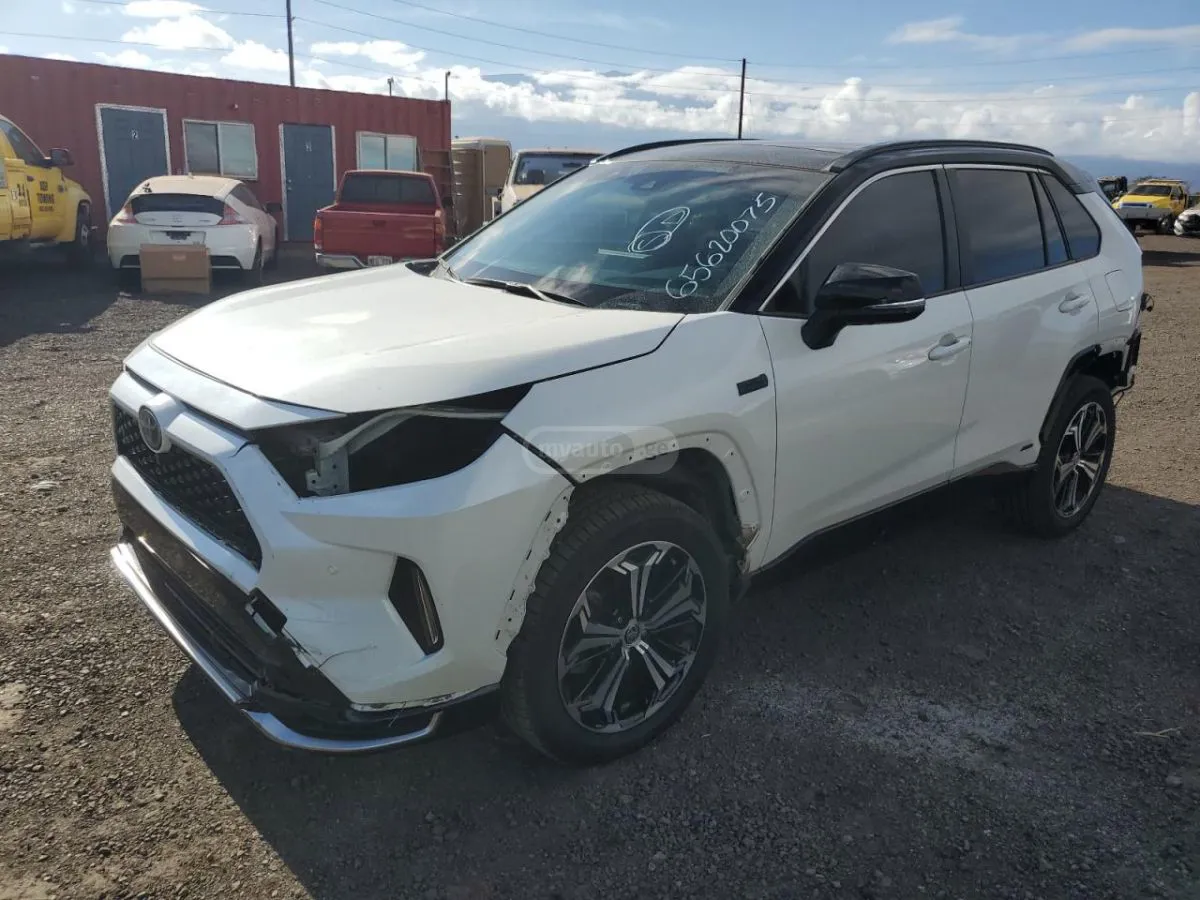 Toyota RAV 4 - фото 1