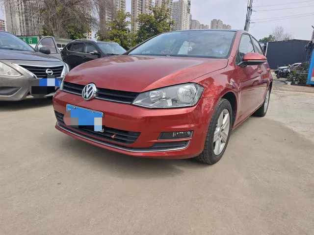 Volkswagen Golf - фото 1