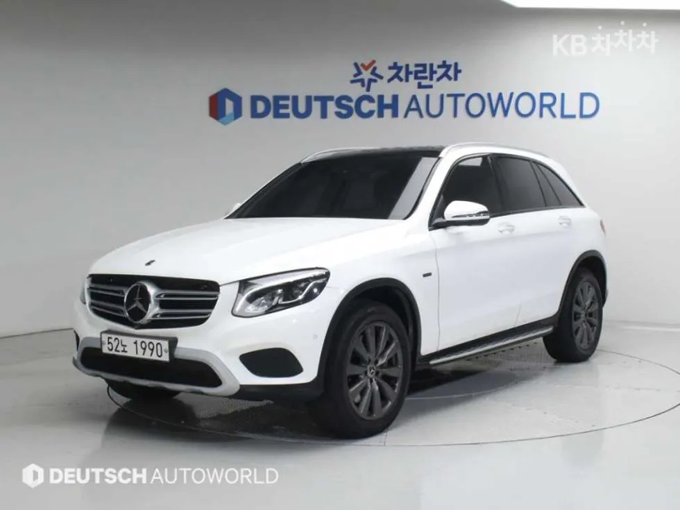 Mercedes-Benz GLC(X253) 350e 4Matic Premium - фото 1