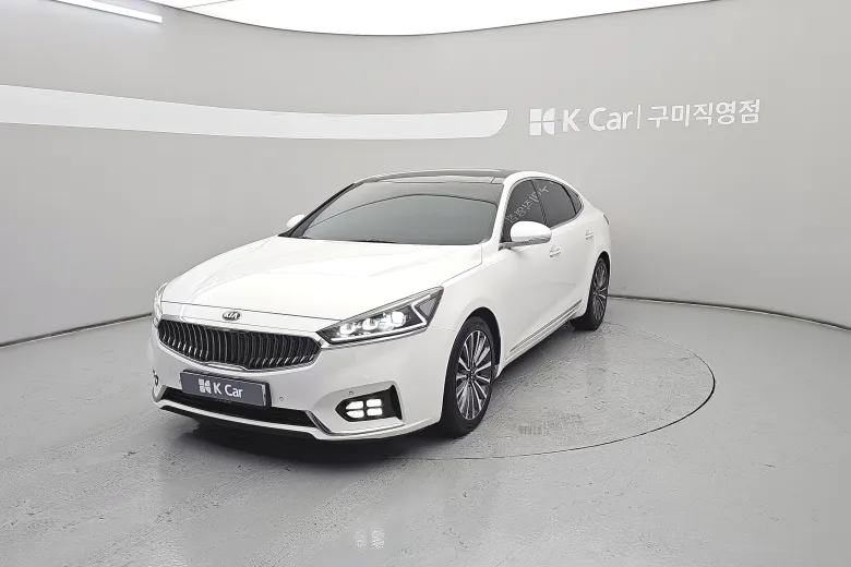 Kia K7 - фото 1