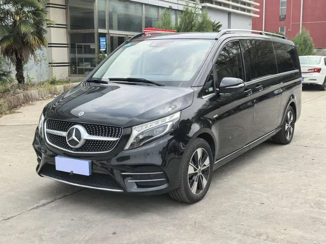 Mercedes-Benz V-Class - фото 1