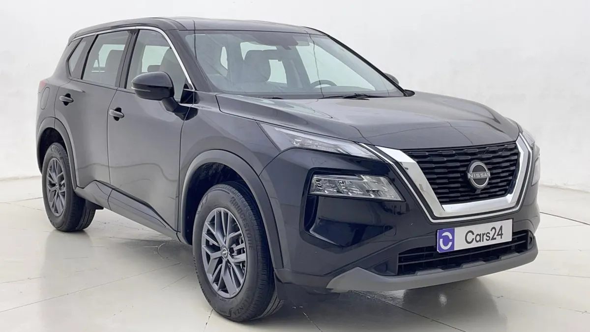 Nissan XTrail - фото 1