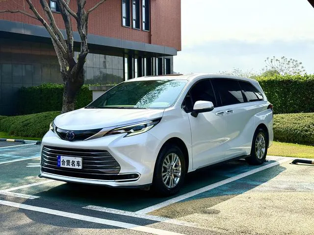 Toyota Seana - фото 1