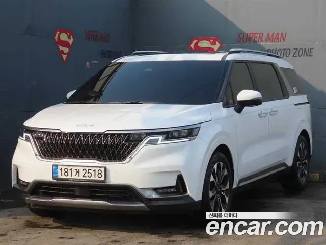 Kia Canival - фото 1