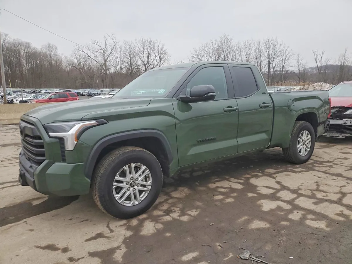 TOYOTA TUNDRA - фото 1