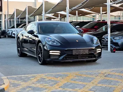Porsche Panamera - фото 1