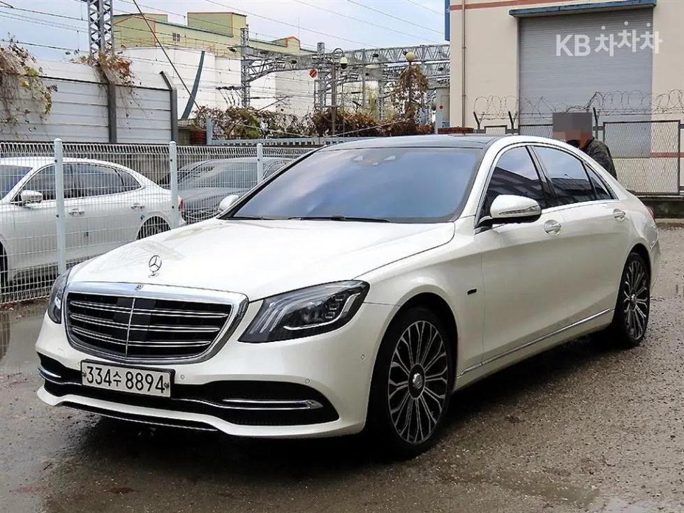 Mercedes-Benz 뉴 S클래스 S560e 기본형 - фото 1