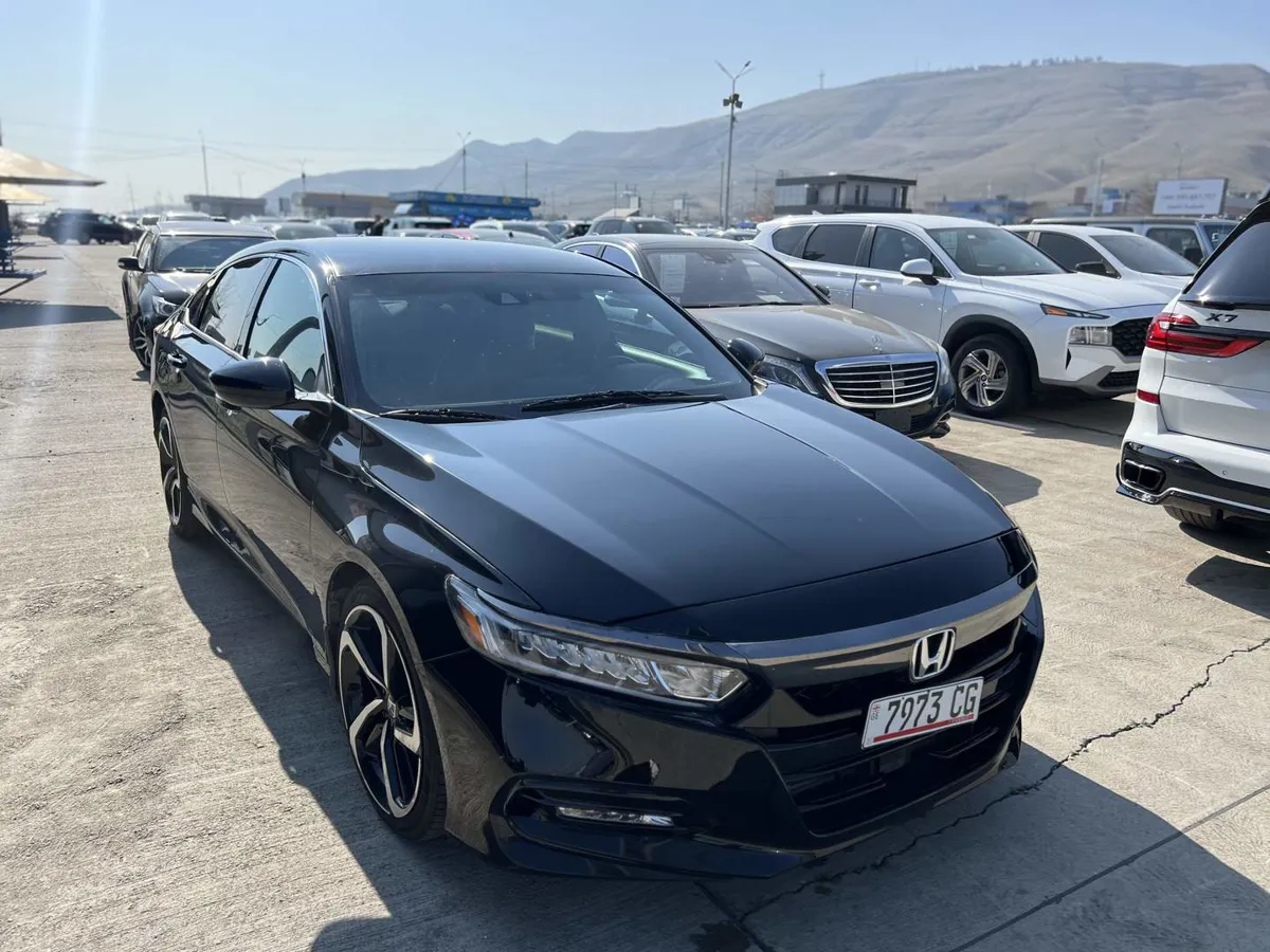 Honda Accord - фото 1