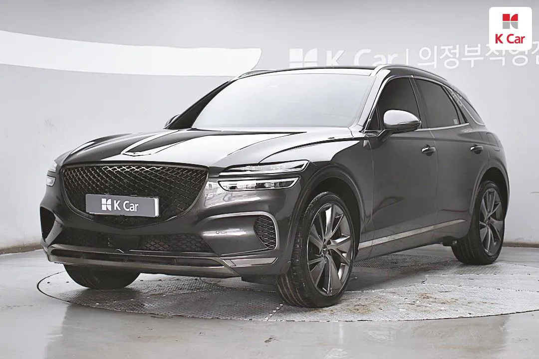 Genesis GV70 - фото 1