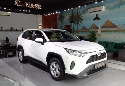 Toyota Rav 4 - фото 1