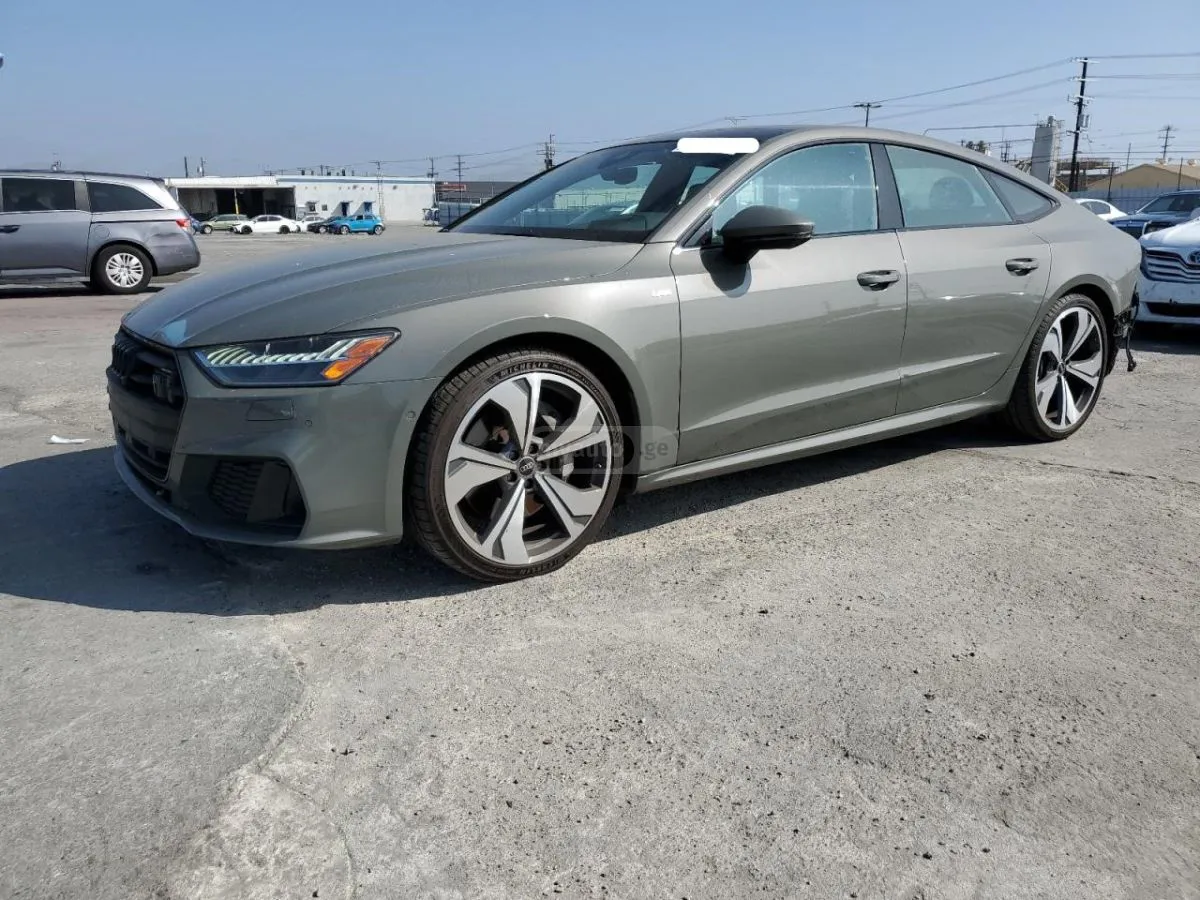 Audi A7 - фото 1