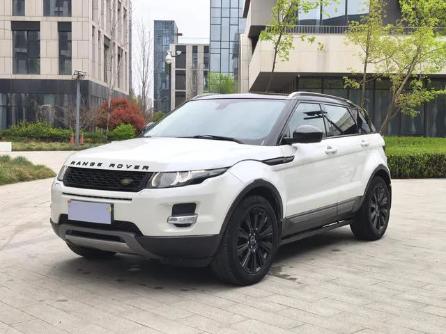 Land Rover Range Rover Evoque - фото 1