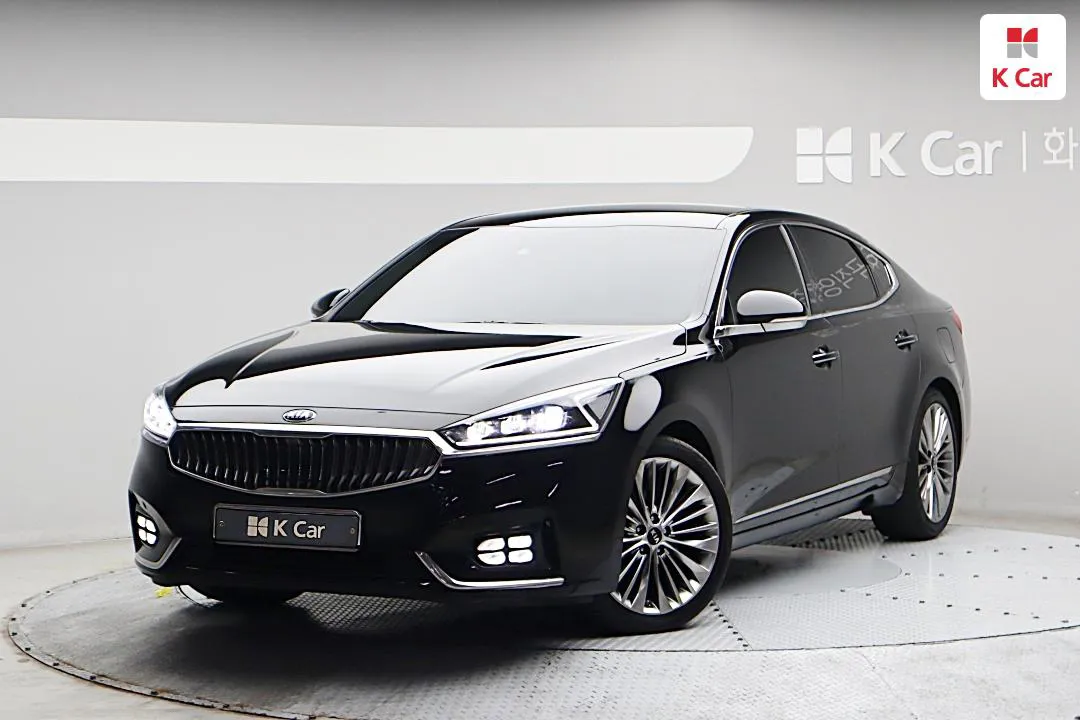 Kia K7 - фото 1