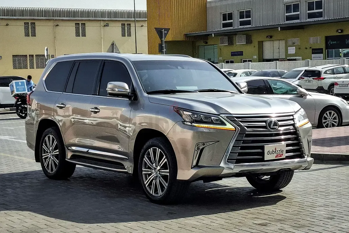 Lexus LX-Series - фото 1