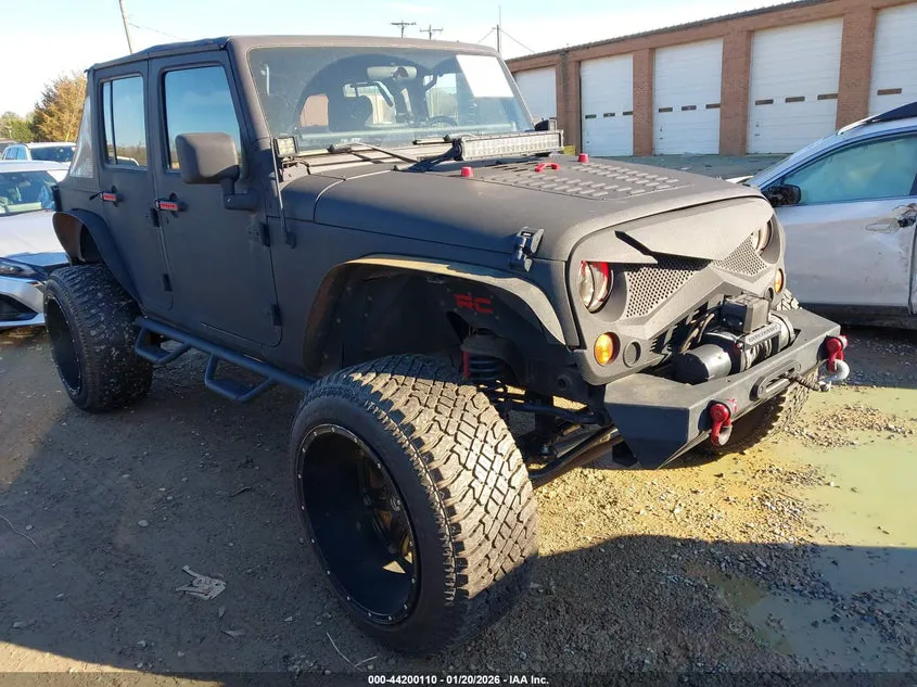 JEEP WRANGLER UNLIMITED X - фото 1