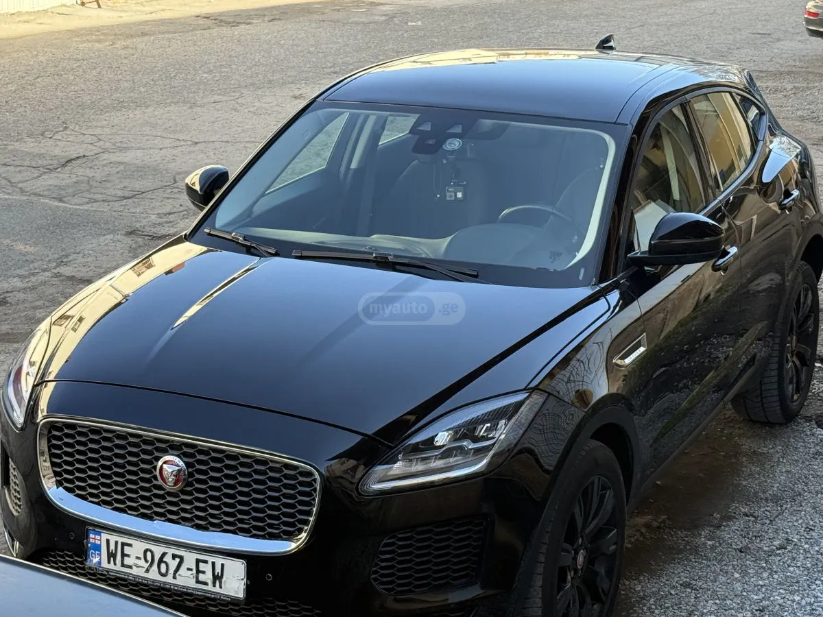 Jaguar E-Pace - фото 1