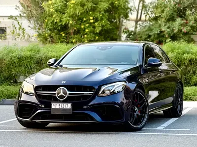 Mercedes-Benz E-Class - фото 1