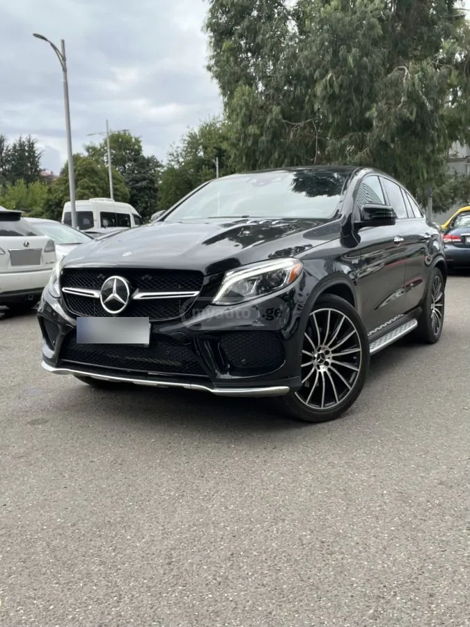 Mercedes-Benz GLE 43 AMG - фото 1
