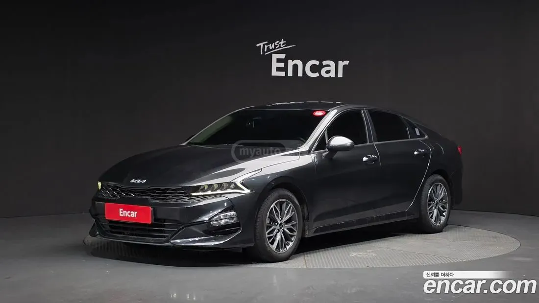 Kia Optima - фото 1