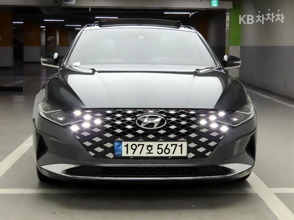 Hyundai 더 뉴 그랜저 2.5 익스클루시브 - фото 1