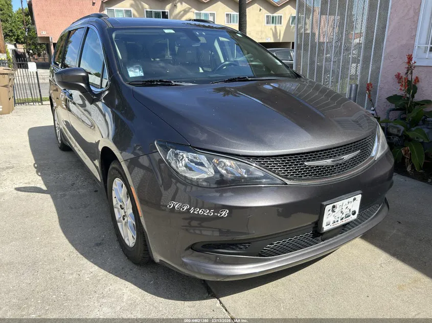 CHRYSLER VOYAGER LXI - фото 1