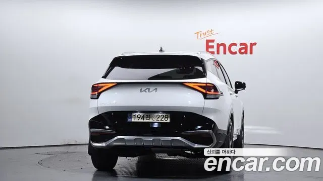 Kia Sportage - фото 1