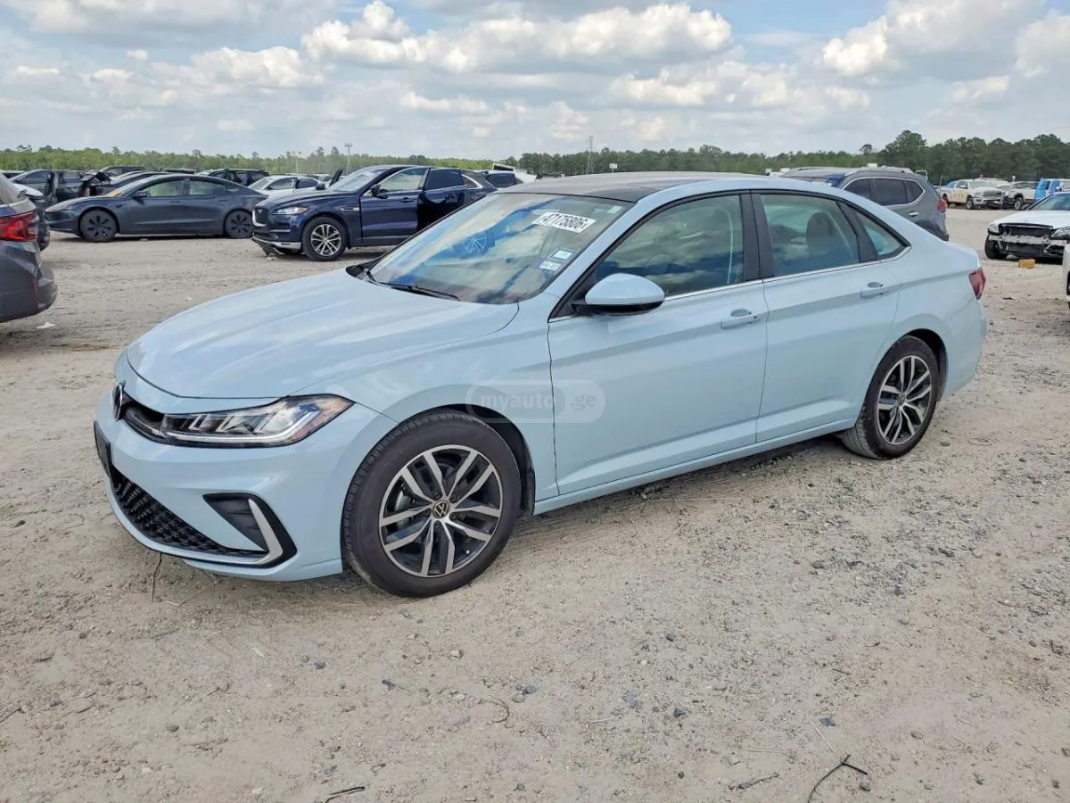 Volkswagen Jetta - фото 1