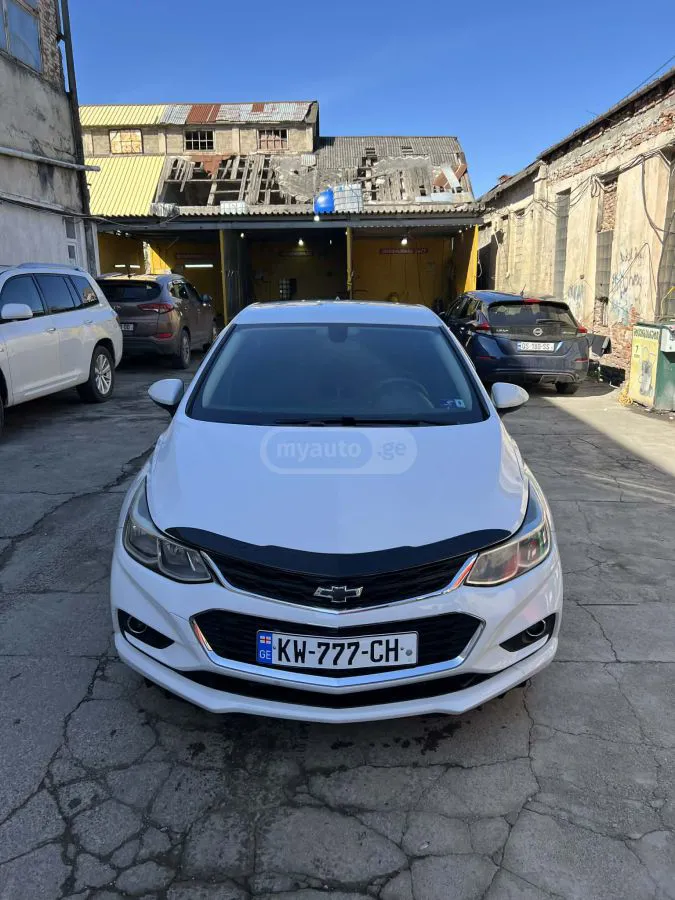 Chevrolet Cruze - фото 1