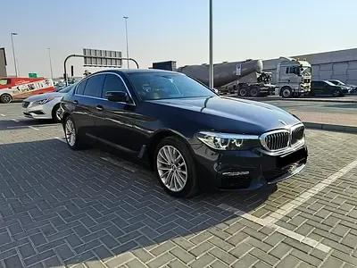 BMW 5-Series - фото 1