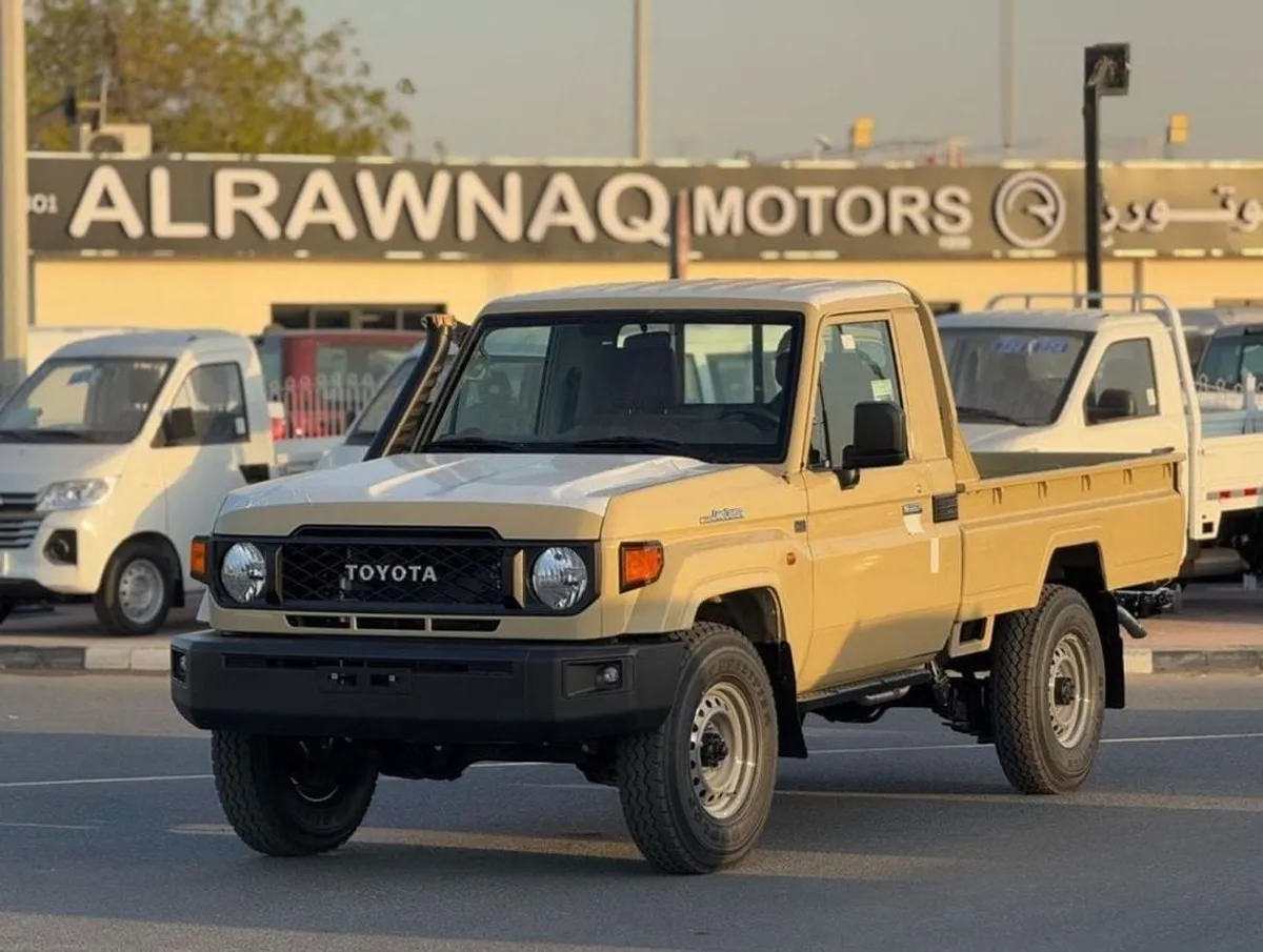 Toyota Land Cruiser Pick Up - фото 1