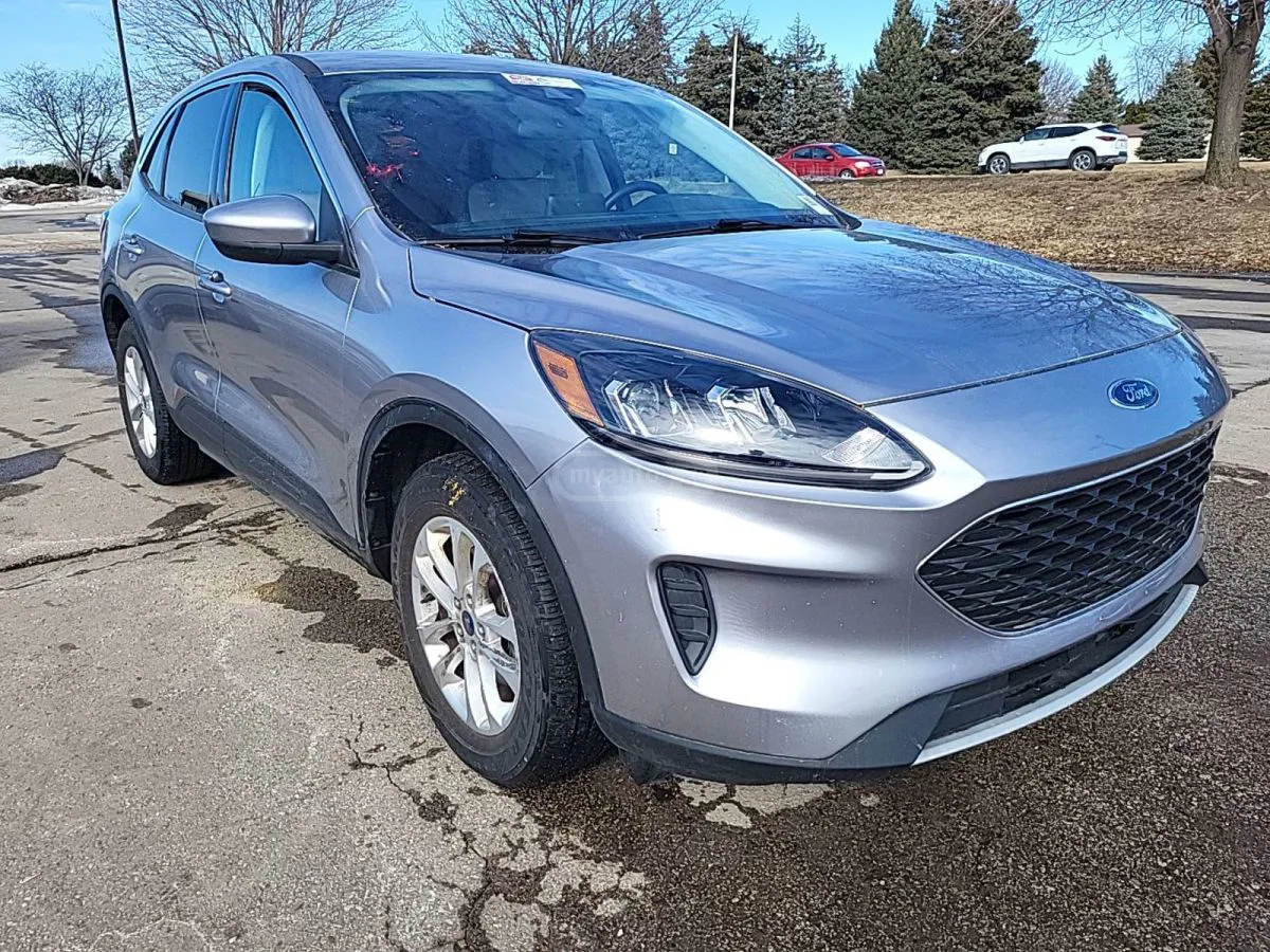 Ford Escape - фото 1