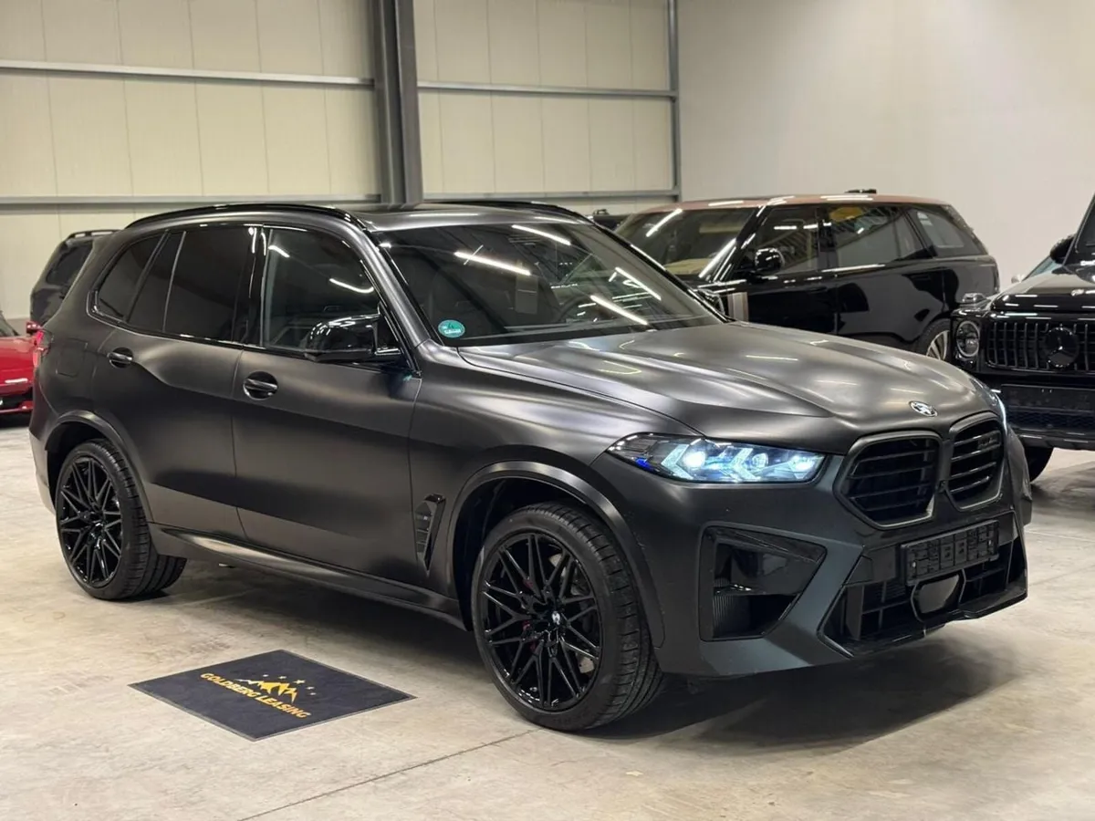 BMW X5 - фото 1