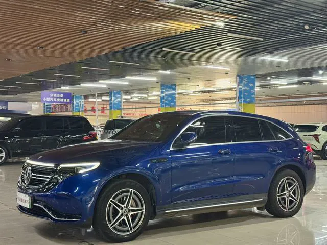 Mercedes-Benz EQC - фото 1