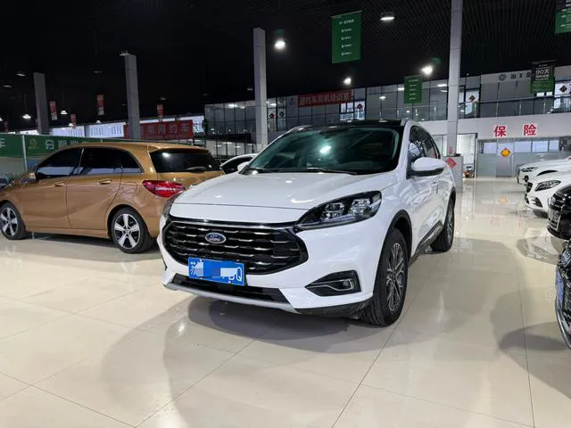 Ford Edge - фото 1