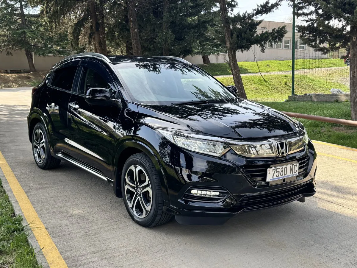 Honda Vezel - фото 1