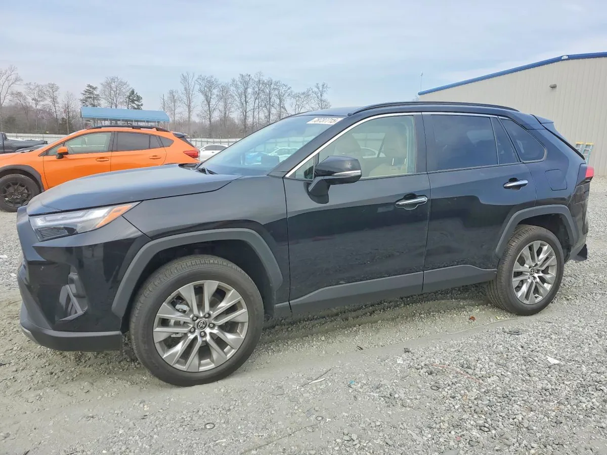 TOYOTA RAV4 LIMITED - фото 1