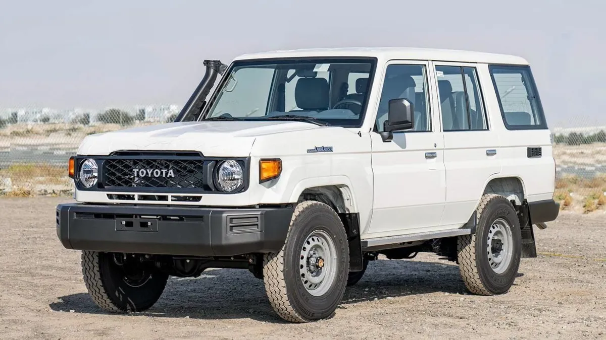 Toyota Land Cruiser 70 - фото 1