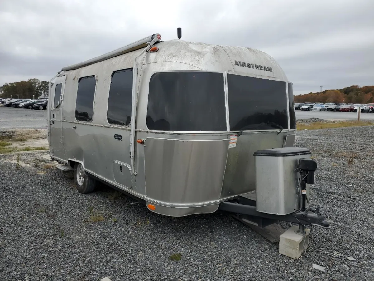 AIRSTREAM - фото 1