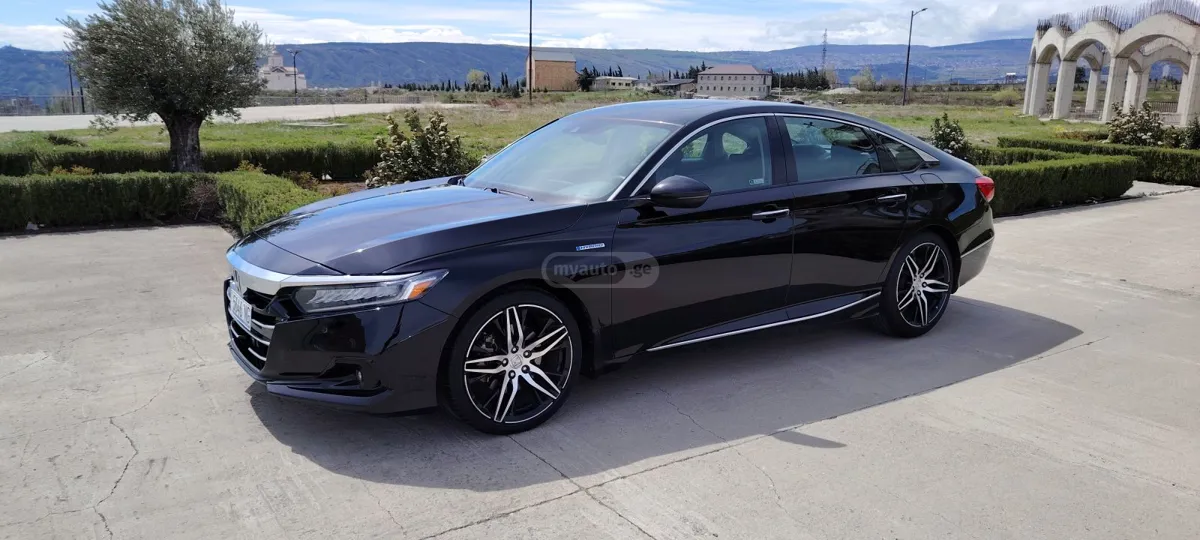 Honda Accord - фото 1