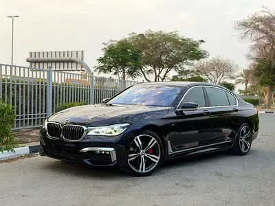 BMW 7-Series - фото 1