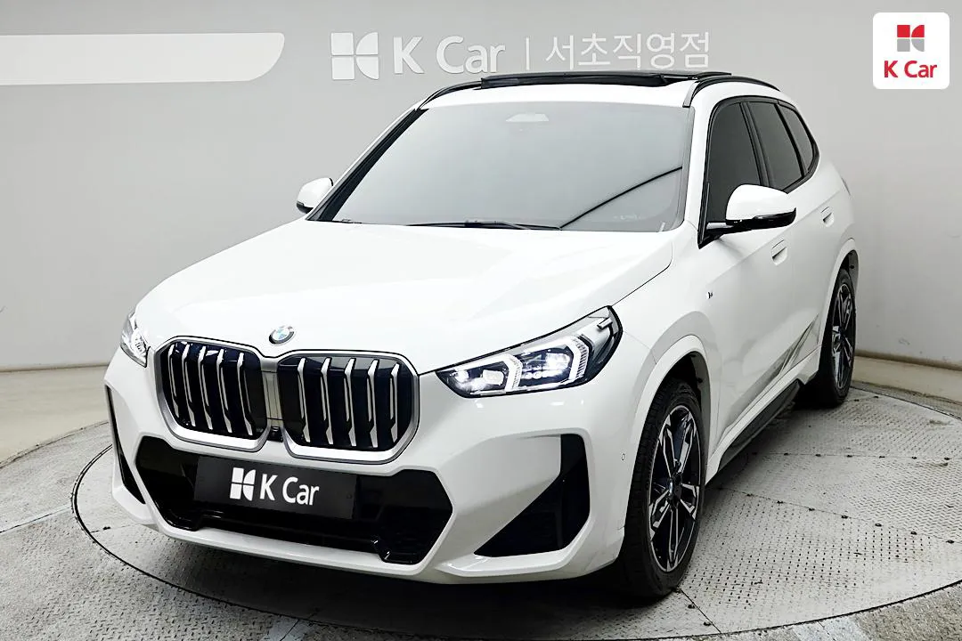 BMW X1 - фото 1