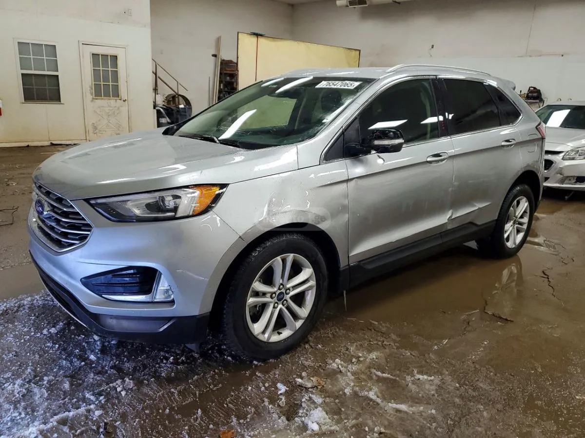 Ford Edge - фото 1