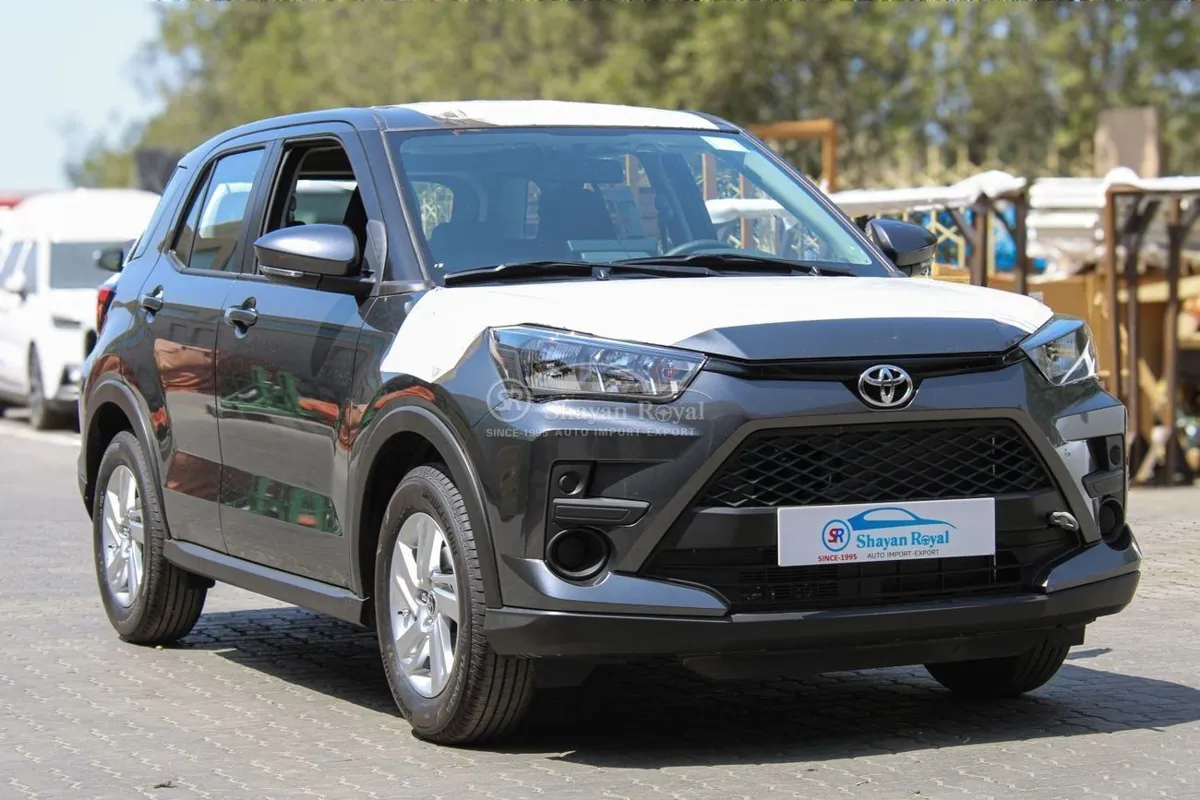 Toyota Raize - фото 1