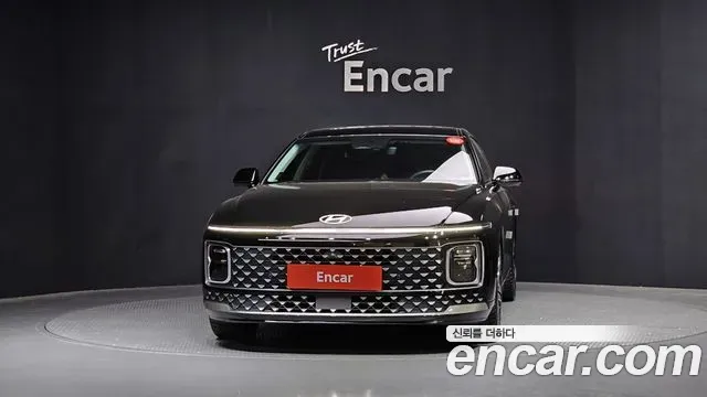 Hyundai Grandeur - фото 1