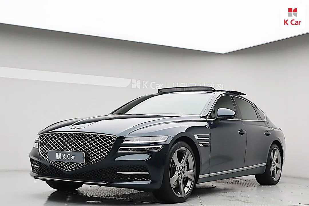 Genesis G80 - фото 1